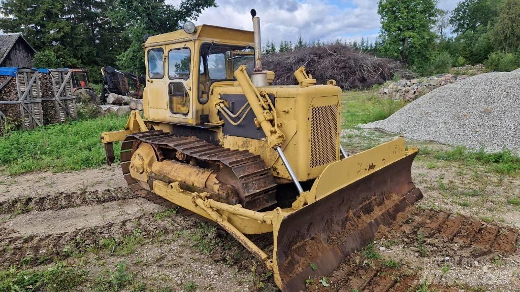 CAT D 4 D 履帶推土機