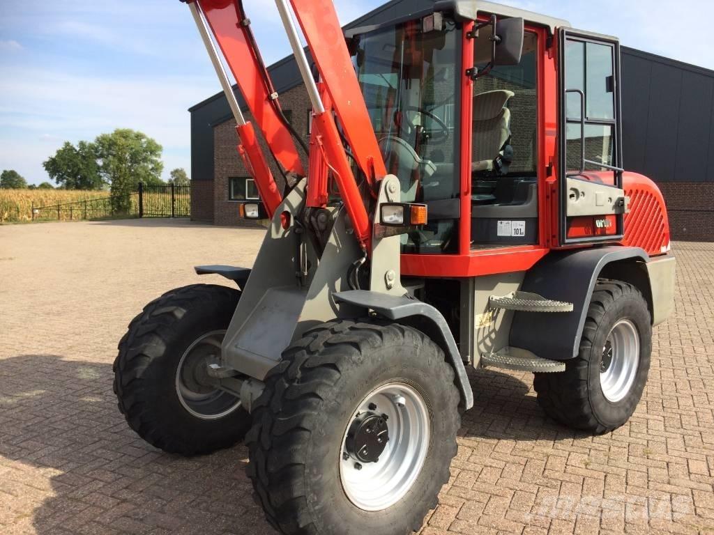 Terex TL 100 輪胎式裝載機