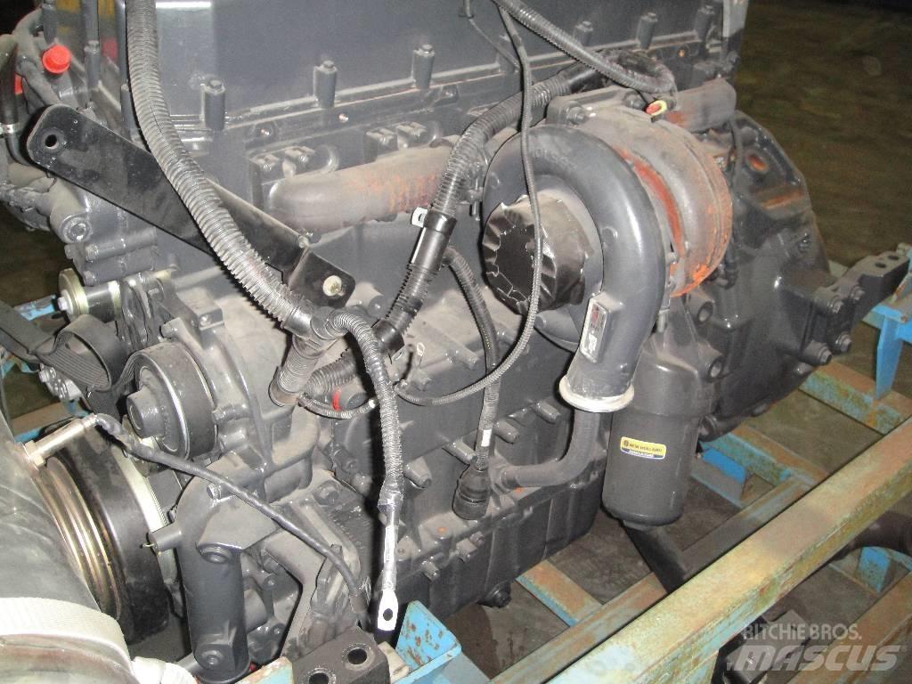 New Holland TC5060 引擎/發動機
