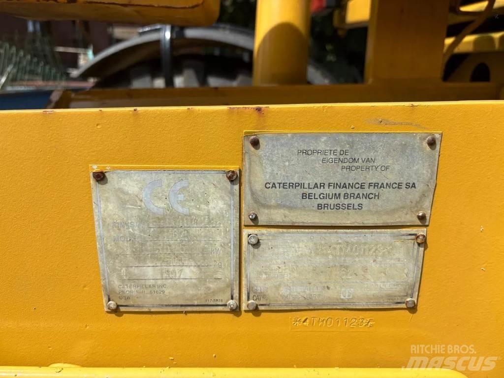 CAT TH62 農業用伸縮臂裝載機