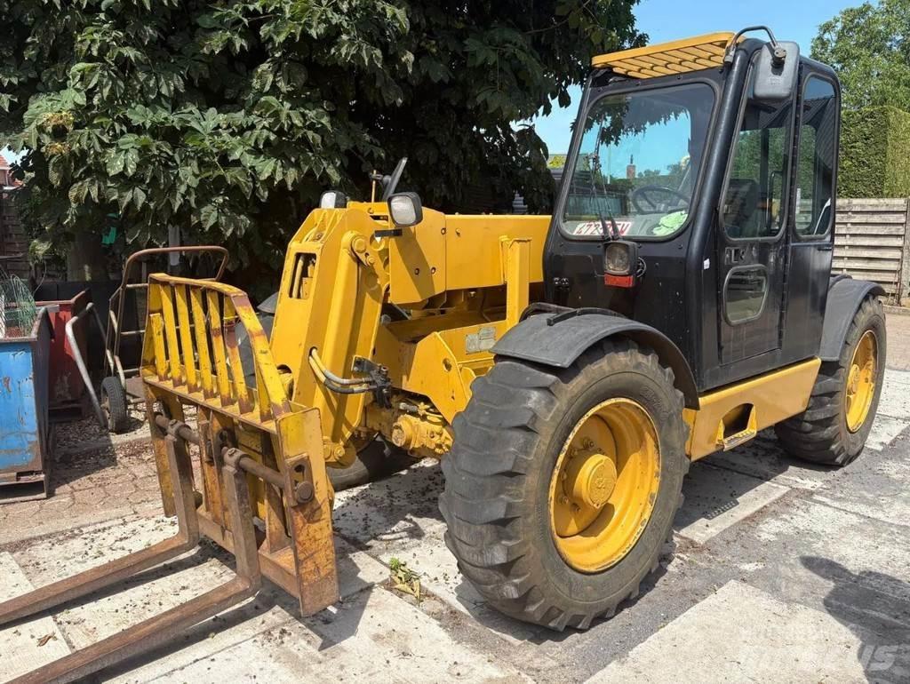 CAT TH62 農業用伸縮臂裝載機