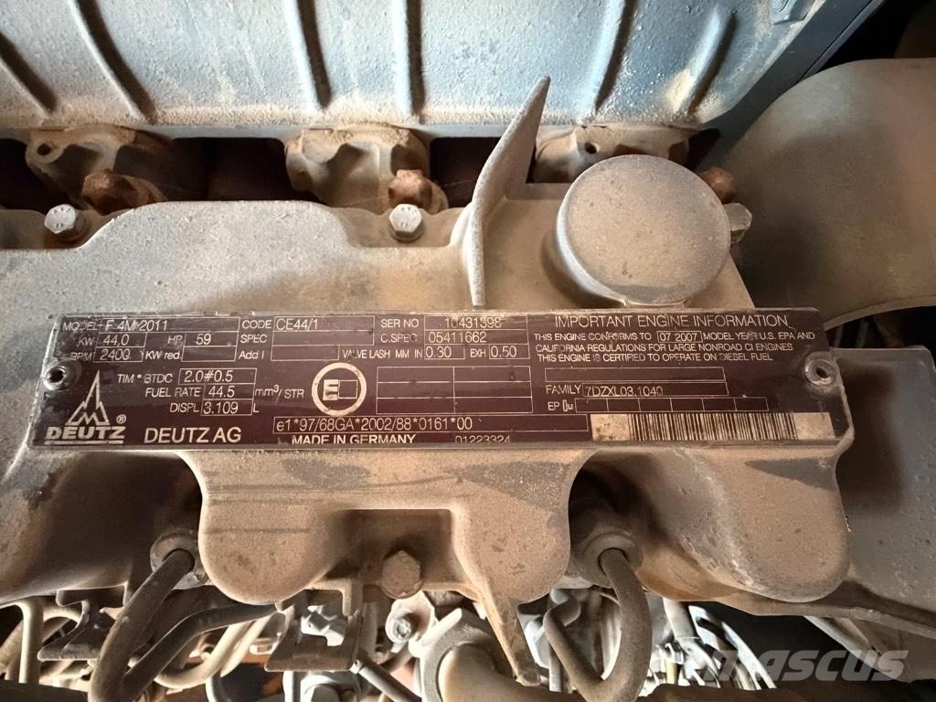 Terex TL 80 輪胎式裝載機