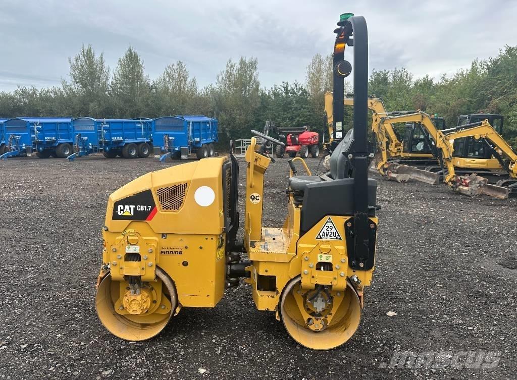CAT CB 1.7 雙輪滾壓機