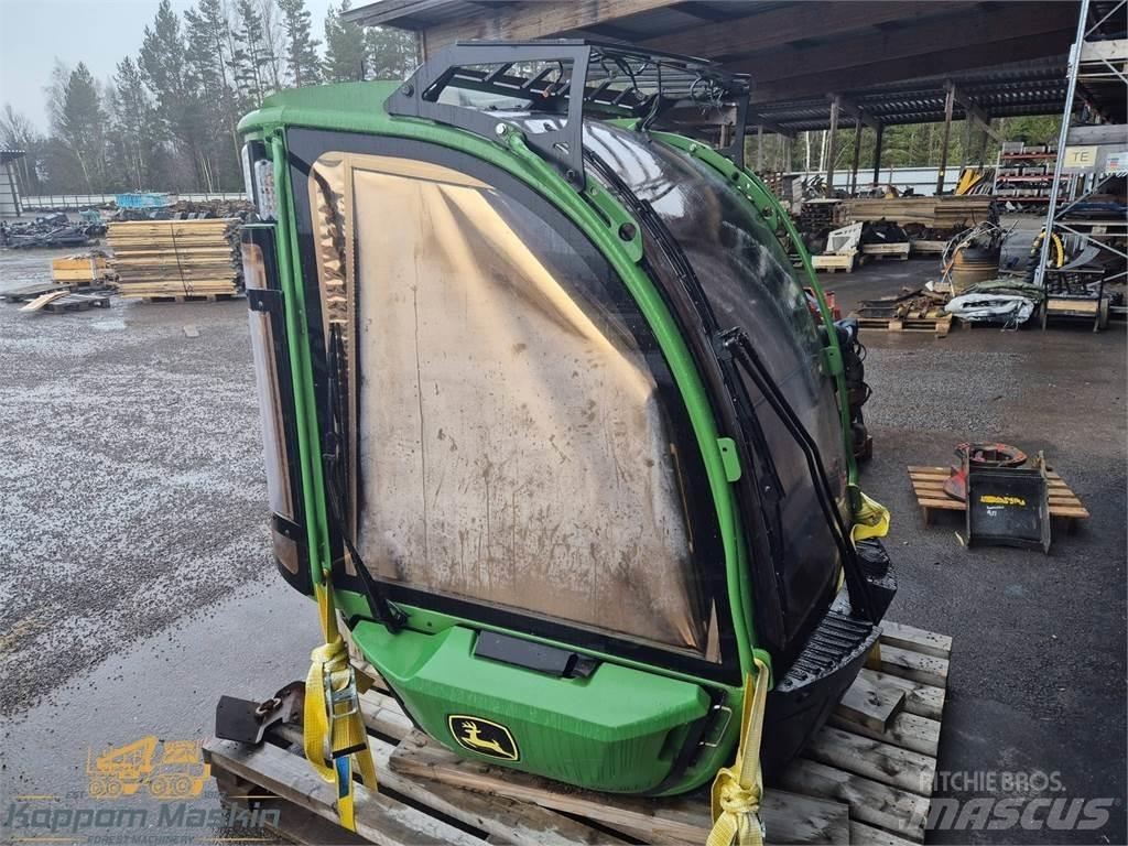 John Deere 1270G 駕駛室與內部