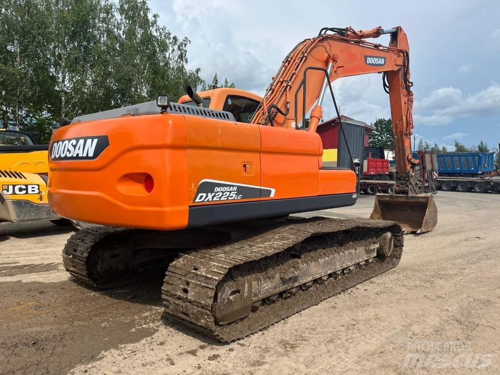 Doosan DX 225 LC 履帶式 挖土機/掘鑿機/挖掘機