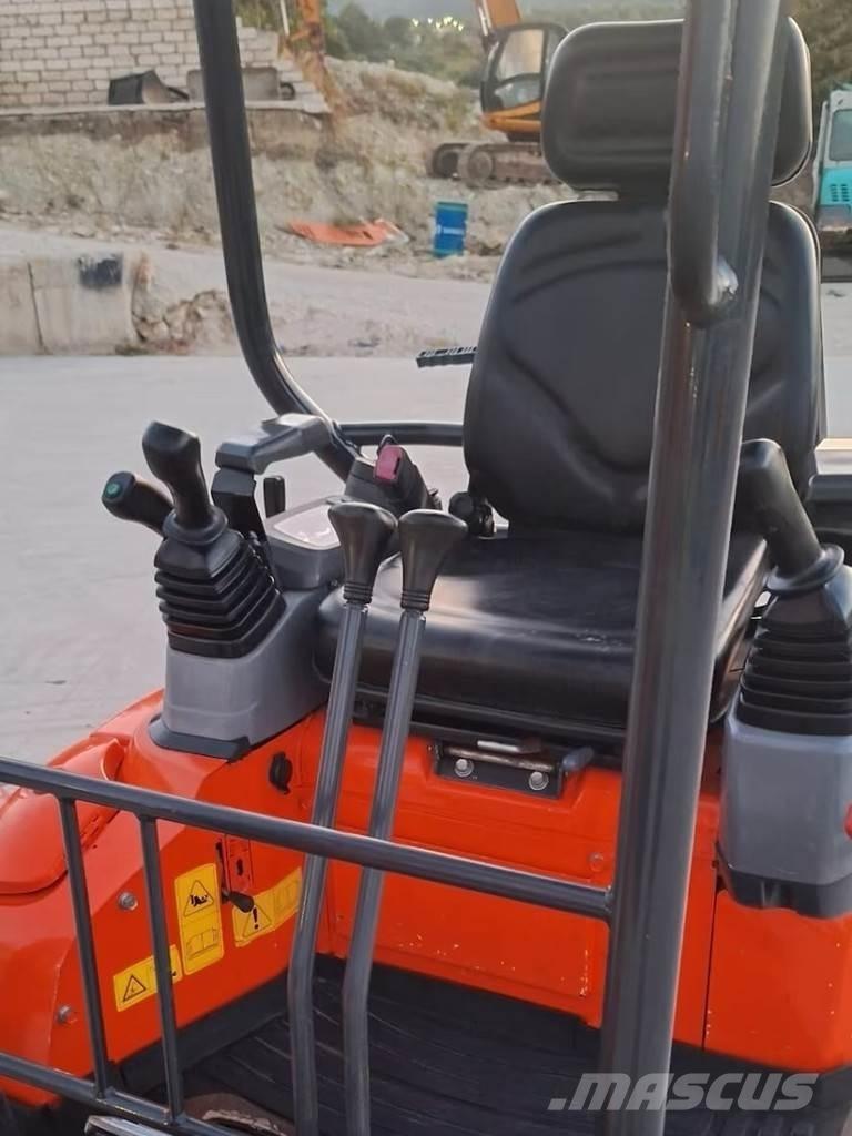 Kubota U17-3a 小型挖土機/掘鑿機<7t(小型挖掘機)