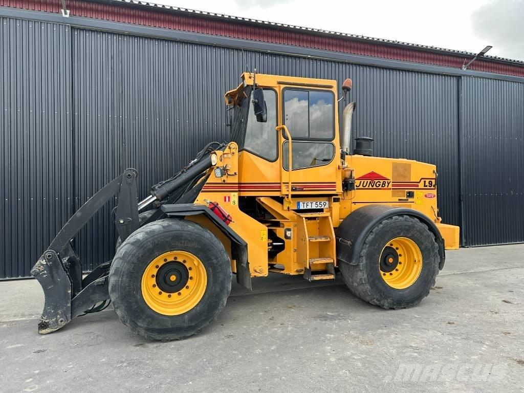 Ljungby L 9 輪胎式裝載機