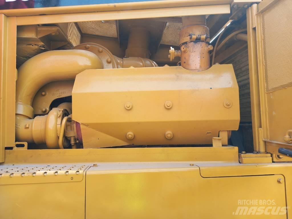 CAT D8R (Abu Dhabi) 履帶推土機