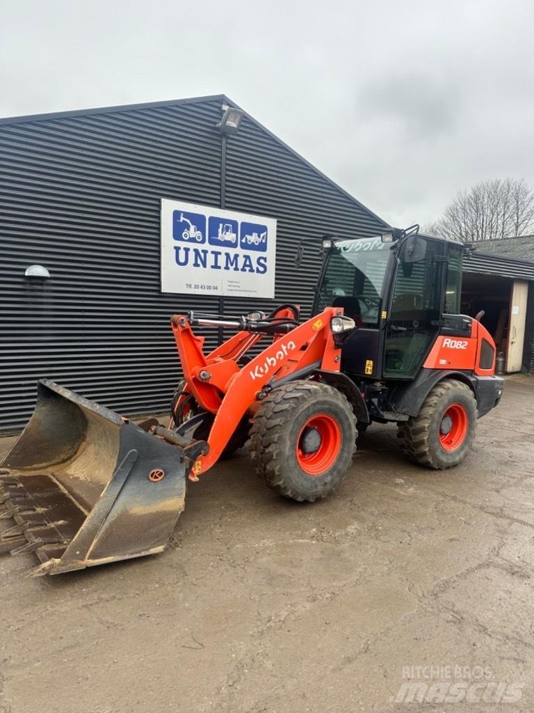Kubota R 082 輪胎式裝載機