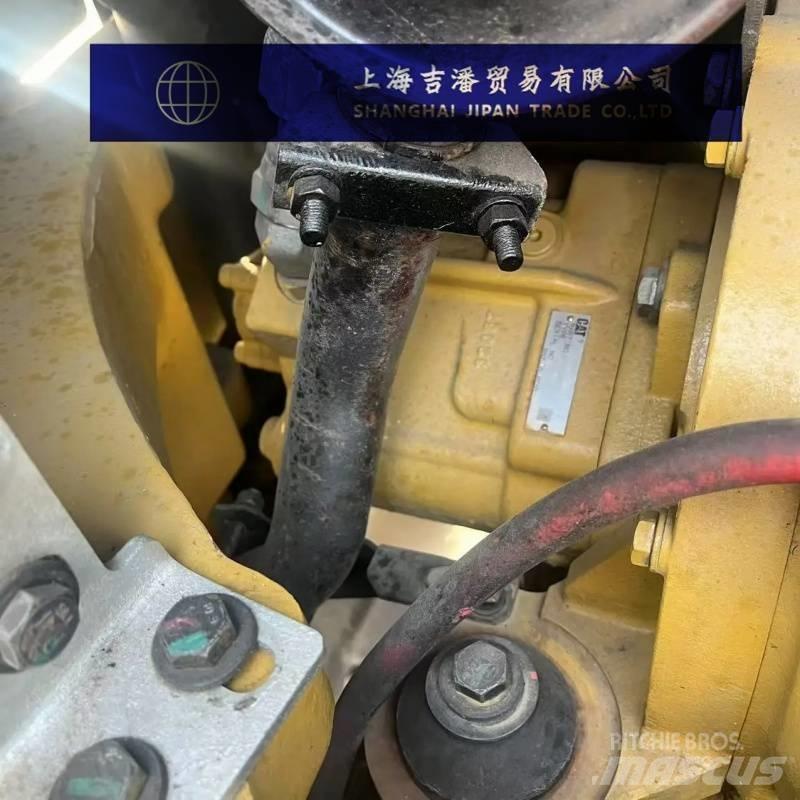 CAT 303.5 E 小型挖土機/掘鑿機<7t(小型挖掘機)