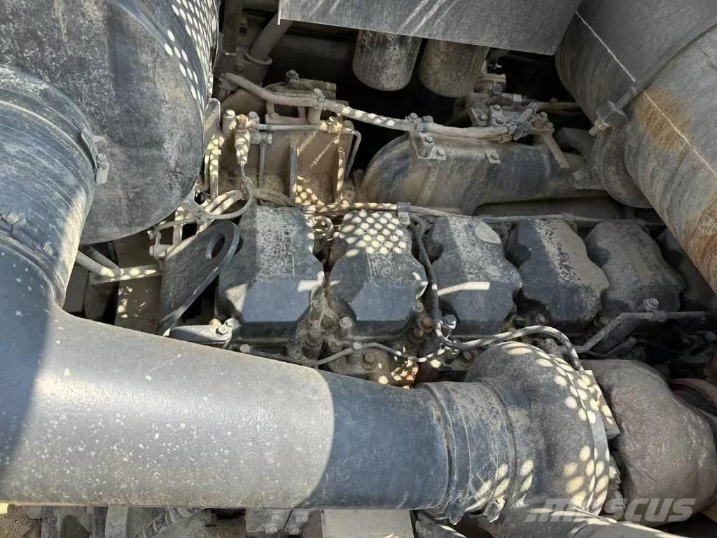 Komatsu PC 850-8 水陸兩用挖掘機