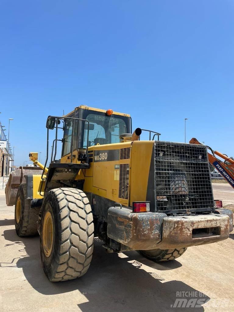 Komatsu WA 380 輪胎式裝載機