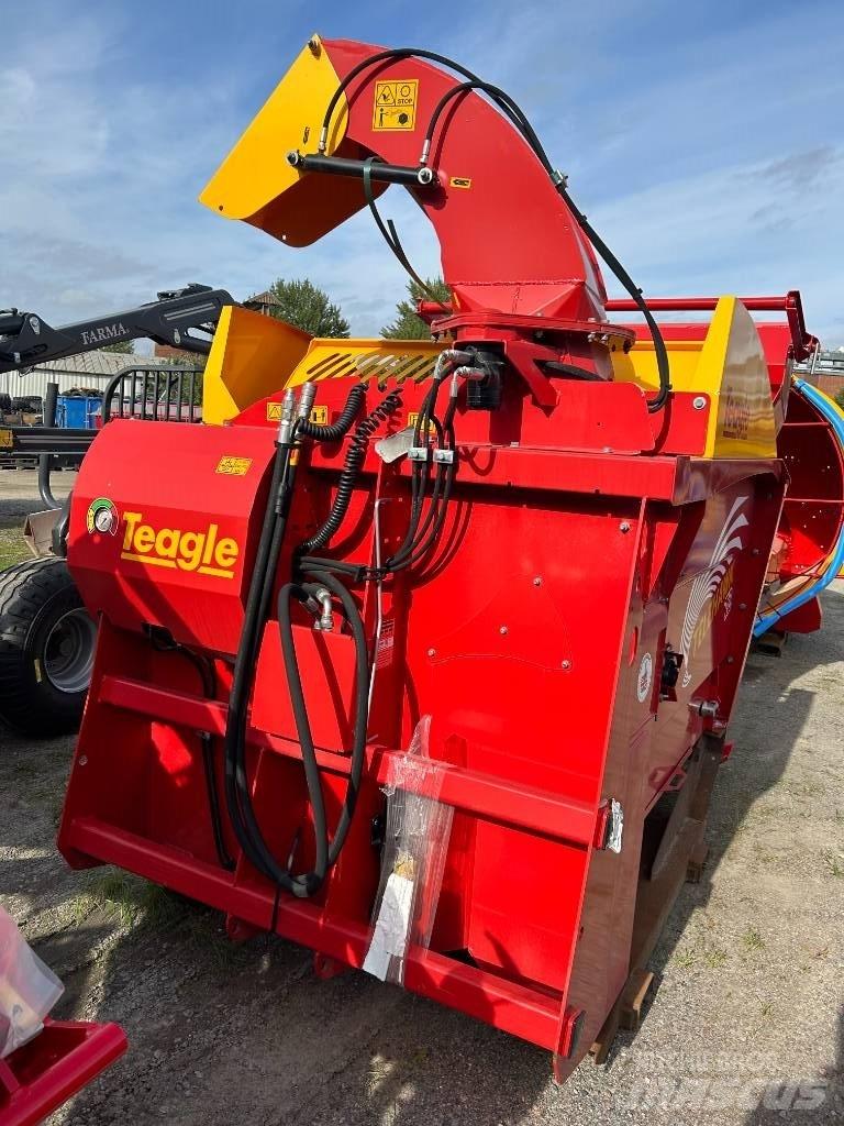 TEAGLE Telehawk T2 草捆撕碎機、切割機、拆袋機