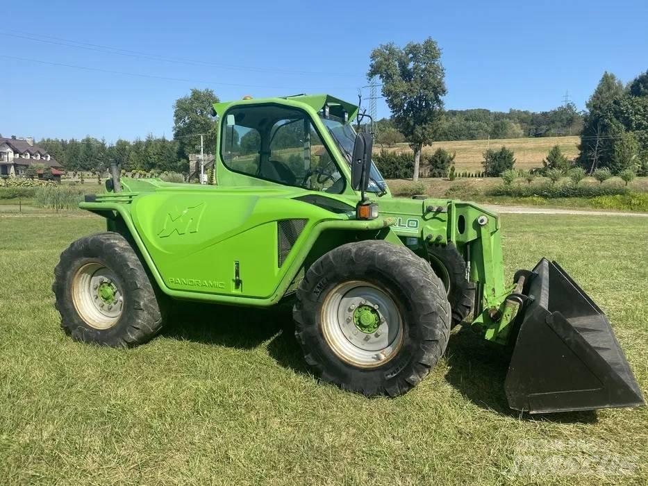Merlo 40.7 農業用伸縮臂裝載機