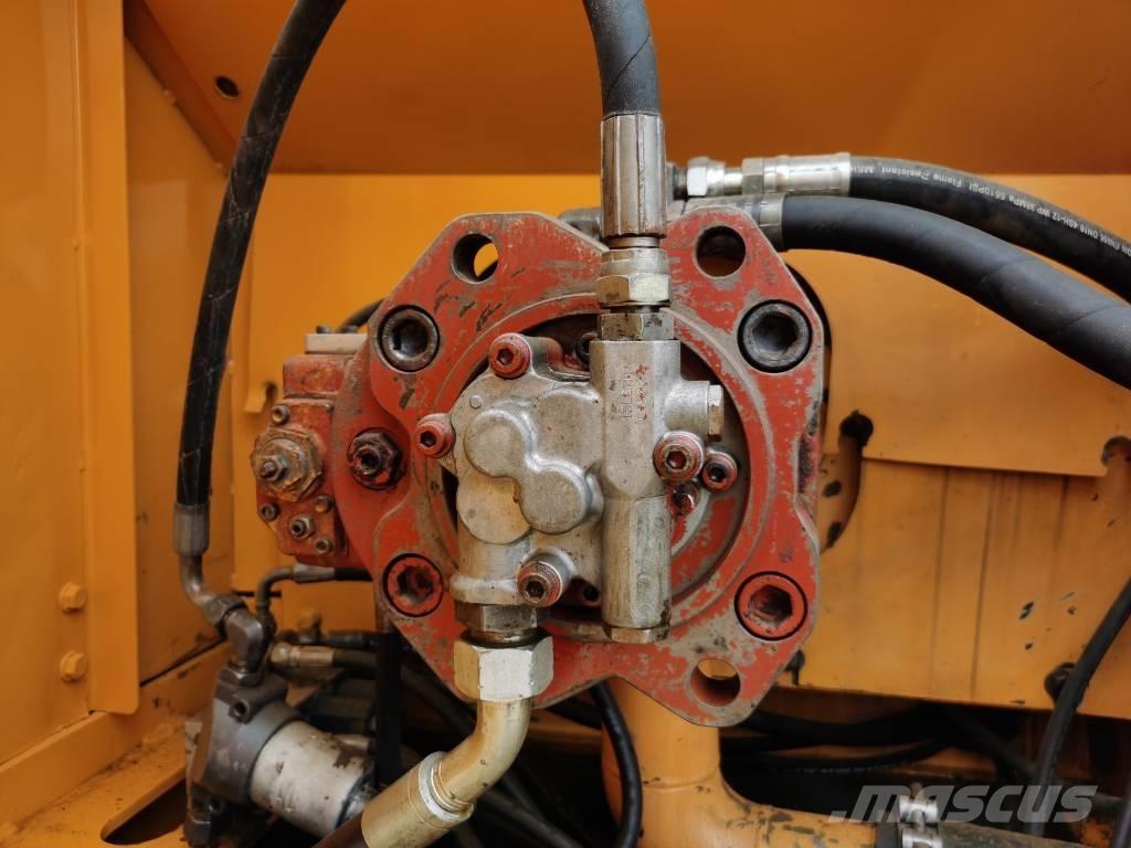 Hyundai R225LC-7 履帶式 挖土機/掘鑿機/挖掘機