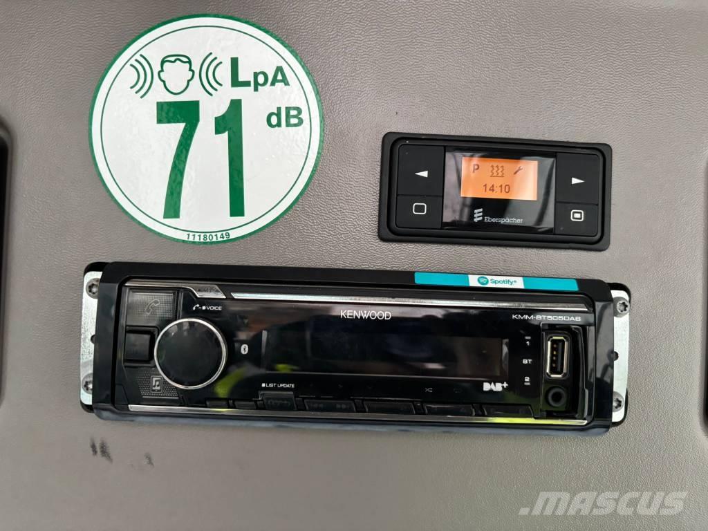 Volvo ECR 235 E 履帶式 挖土機/掘鑿機/挖掘機