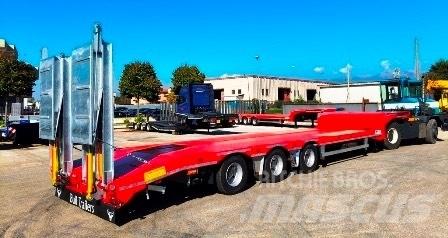 Bull Trailers Taurus 平台/側卸半拖車