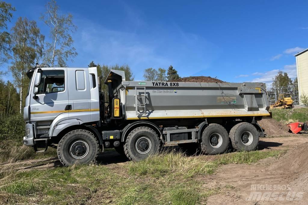 Tatra Tatra T 158/1 傾卸式卡車