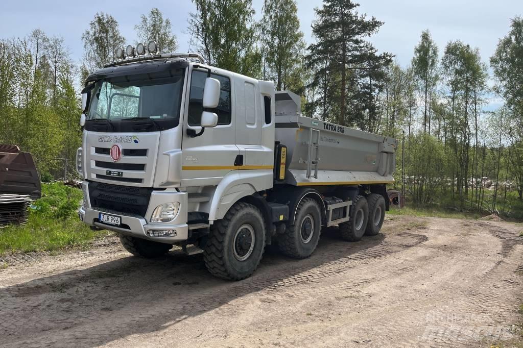 Tatra Tatra T 158/1 傾卸式卡車