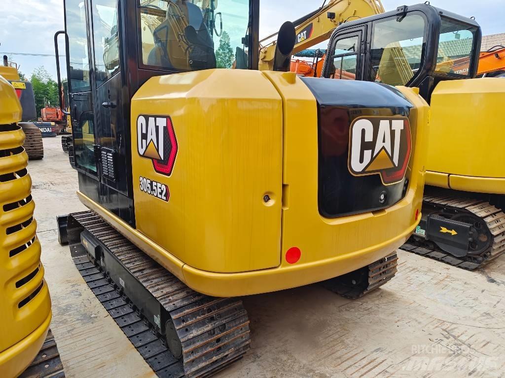 CAT 305.5 E2 小型挖土機/掘鑿機<7t(小型挖掘機)