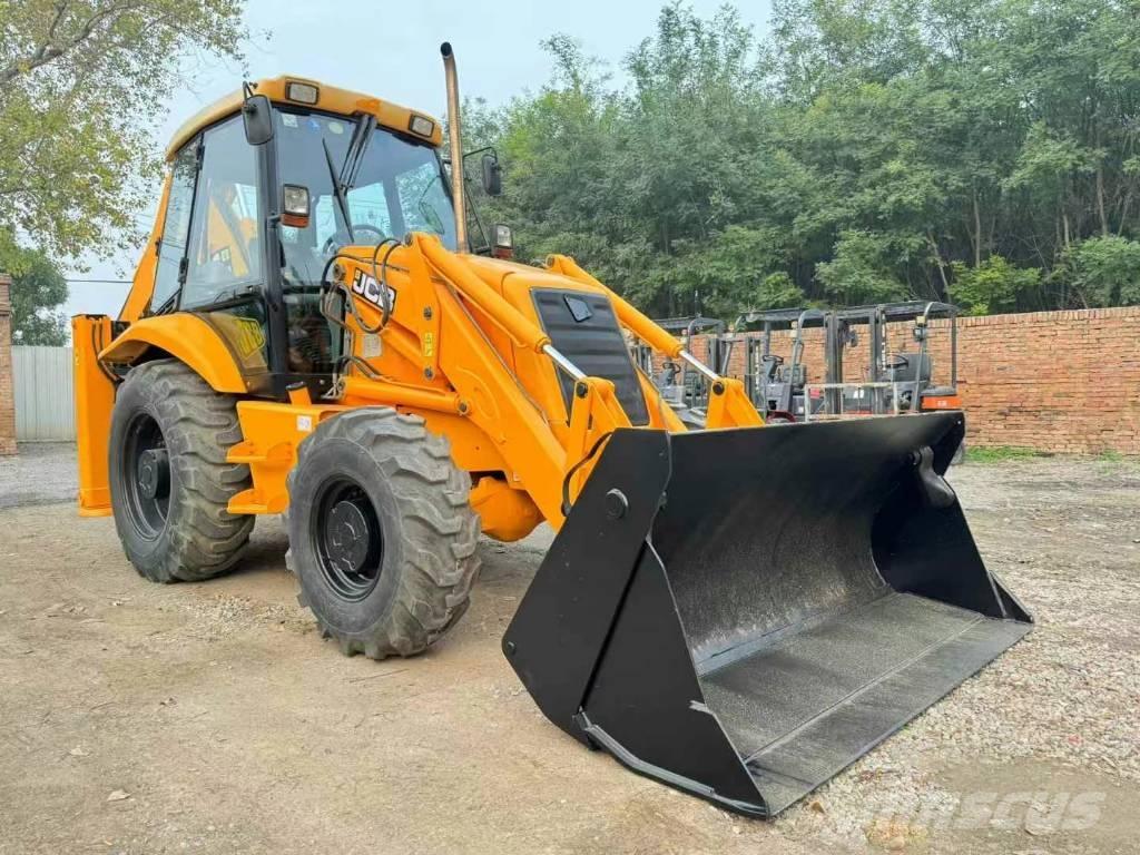 JCB 3 CX 反鏟裝載機