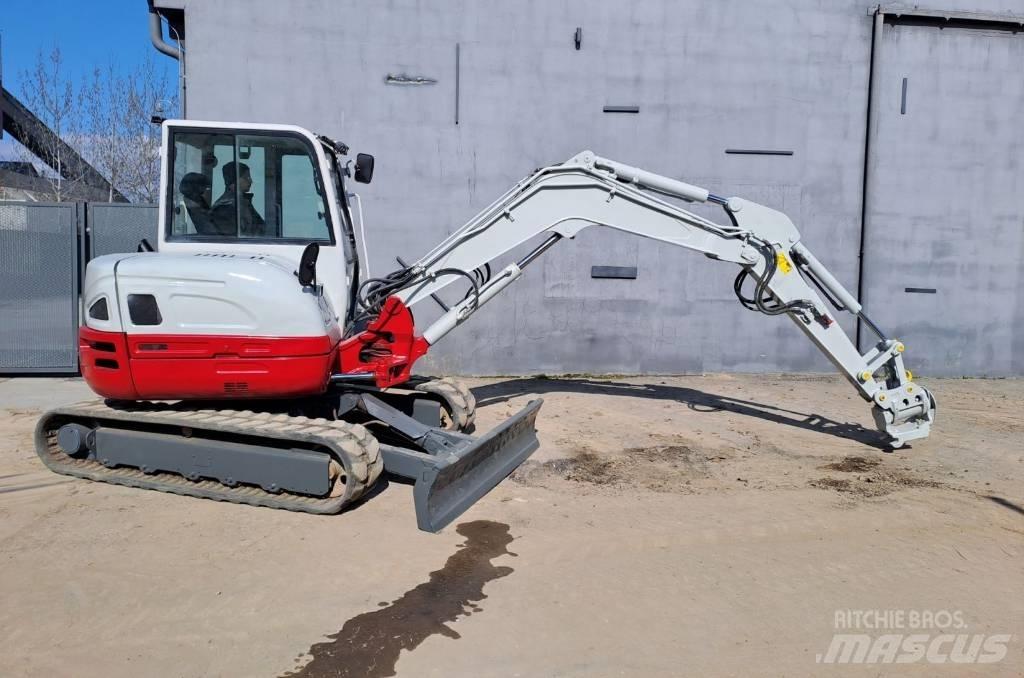 Takeuchi TB260 小型挖土機/掘鑿機<7t(小型挖掘機)