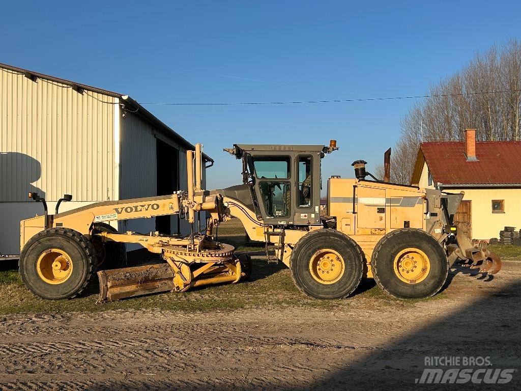 Volvo G 780 平土機