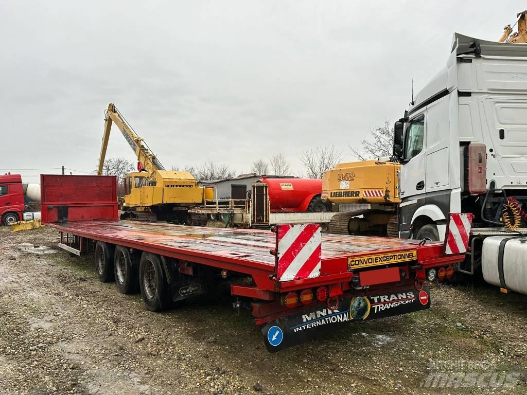 Van Hool 3 Axle 地架式半拖車