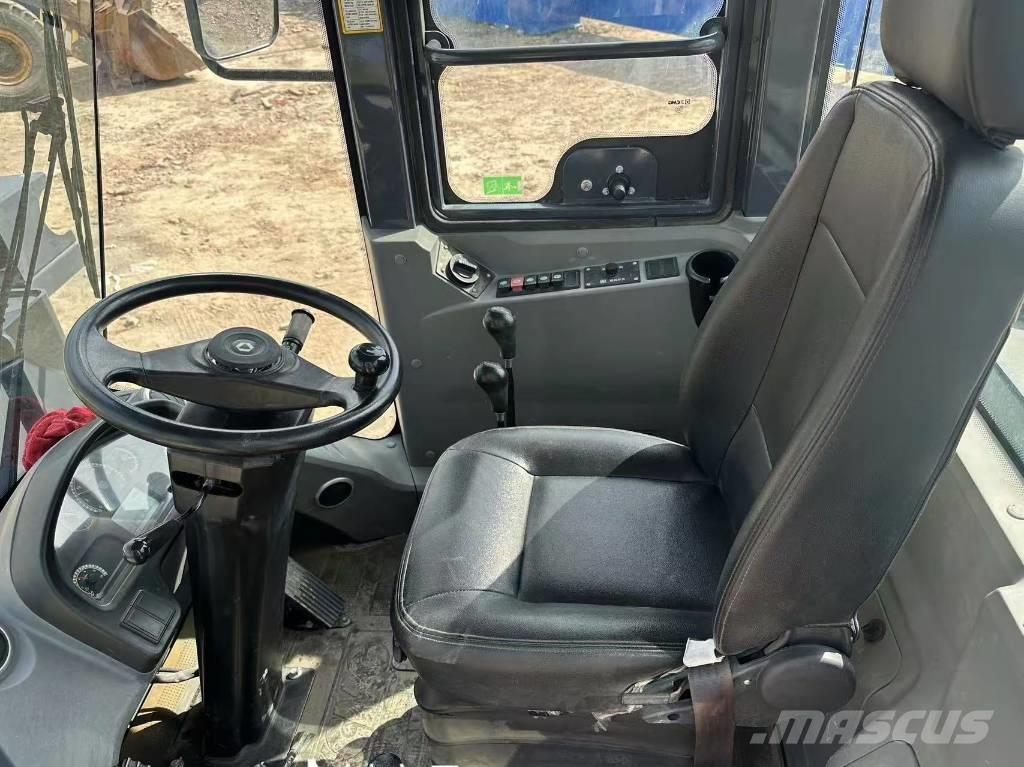 XCMG LW 300 FV 輪胎式裝載機
