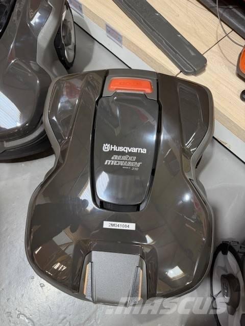 Husqvarna AM310 機器人割草機