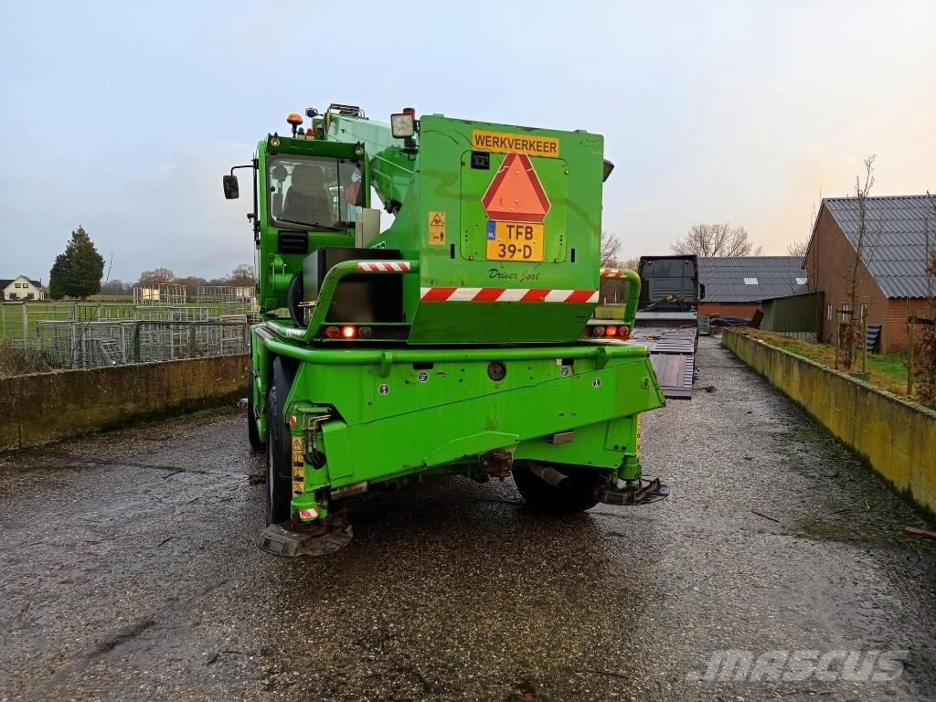 Merlo 40.30 MCSS 伸縮臂操作車