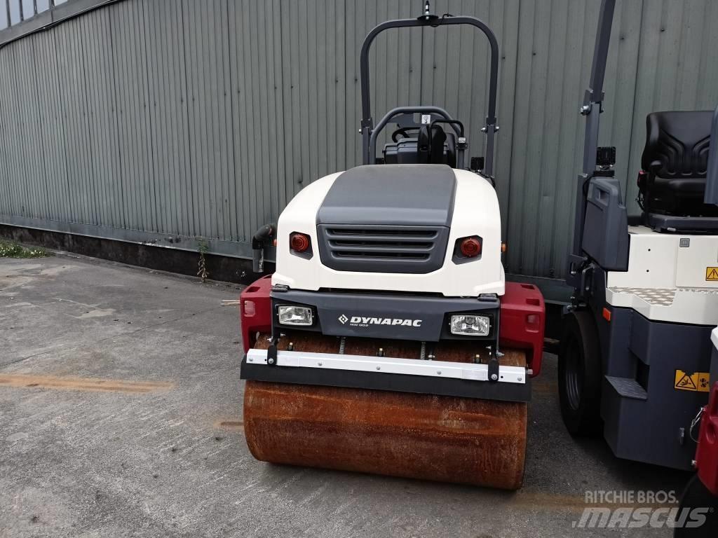Dynapac CC1200C VI 複合式滾壓機