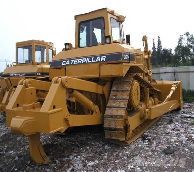 CAT D7H 履帶推土機