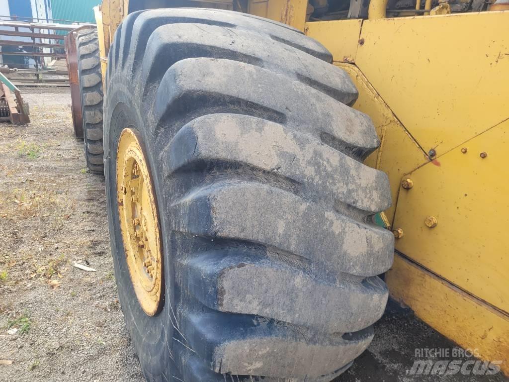 CAT 980 B 輪胎式裝載機
