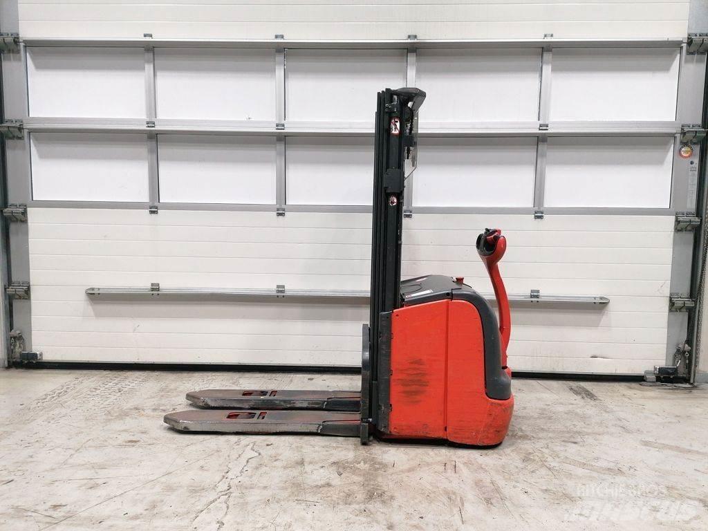 Linde L14 行走控制式堆積機