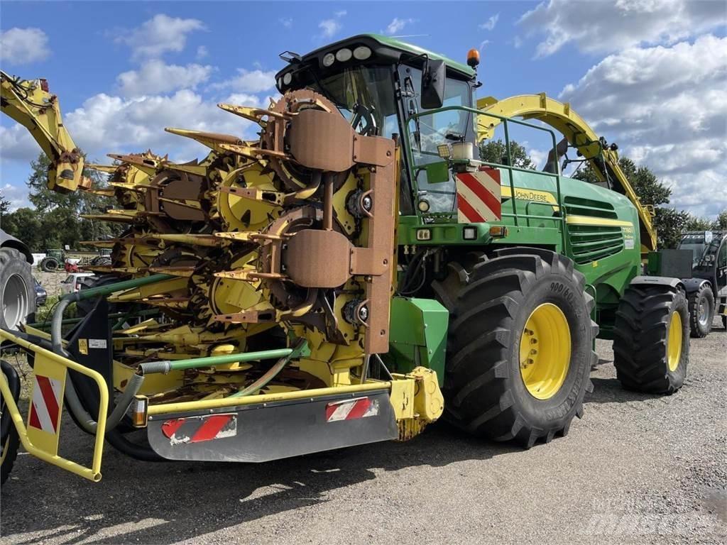 John Deere 7780i 自走式飼料採集機