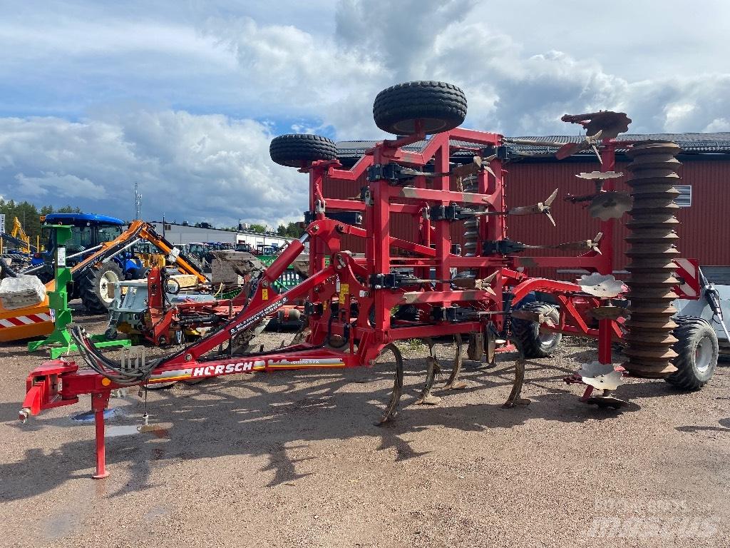 Horsch Terrano 5 FX 中耕管理機