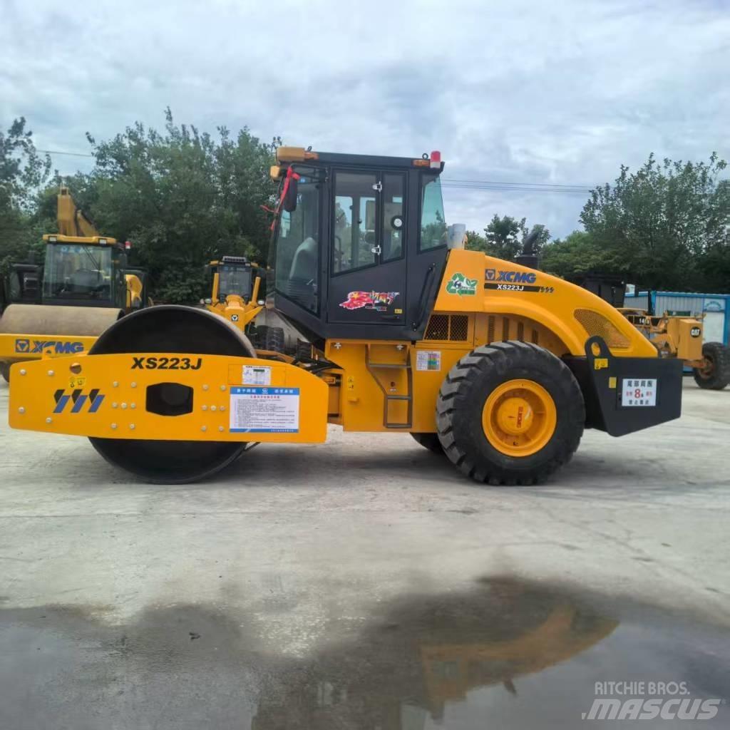 XCMG XS 223 J 單輪滾壓機