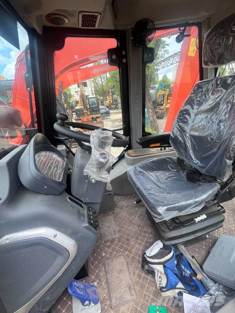 CAT 420 F 反鏟裝載機