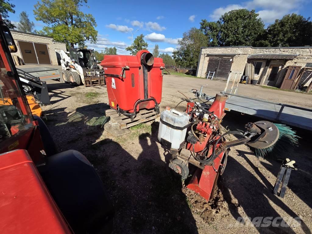  AC C1100 其他地面照料機械