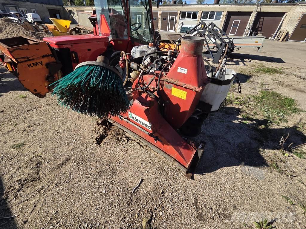  AC C1100 其他地面照料機械