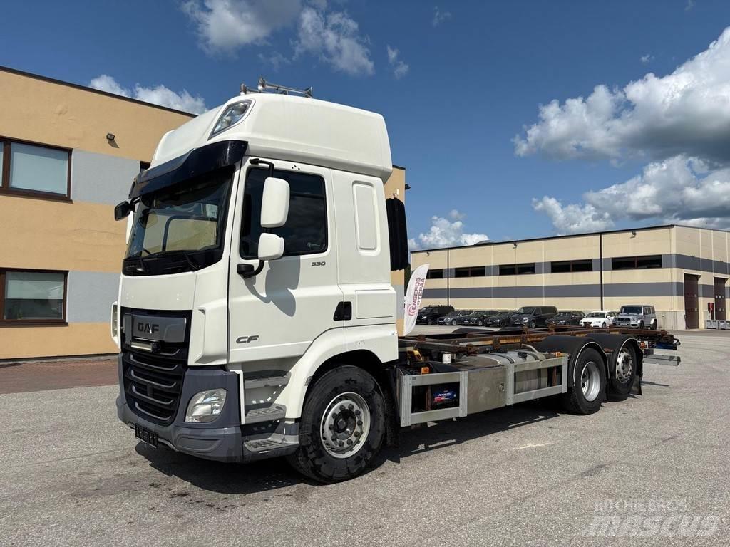 DAF CF 530 6x2 + BDF 貨櫃框架卡車
