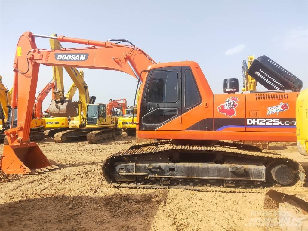 Doosan DH225LC-7 履帶式 挖土機/掘鑿機/挖掘機