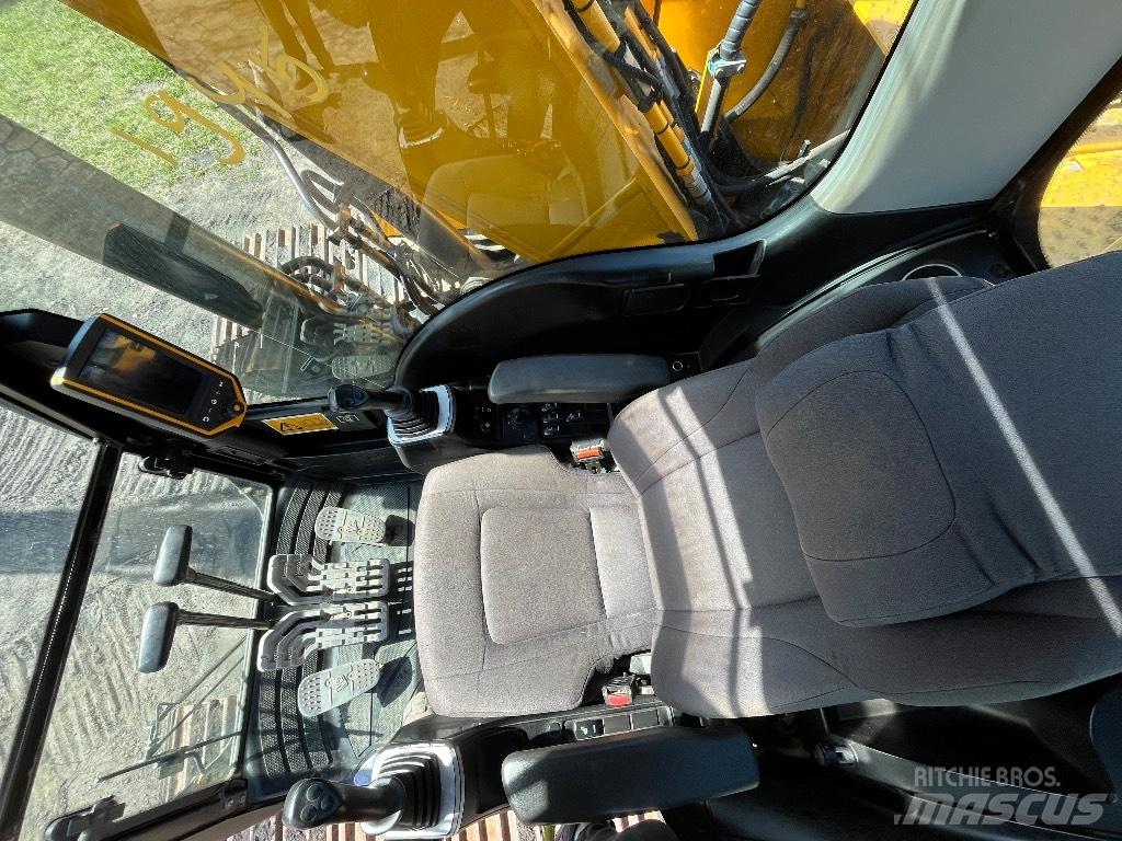 JCB JS 220 LC 履帶式 挖土機/掘鑿機/挖掘機