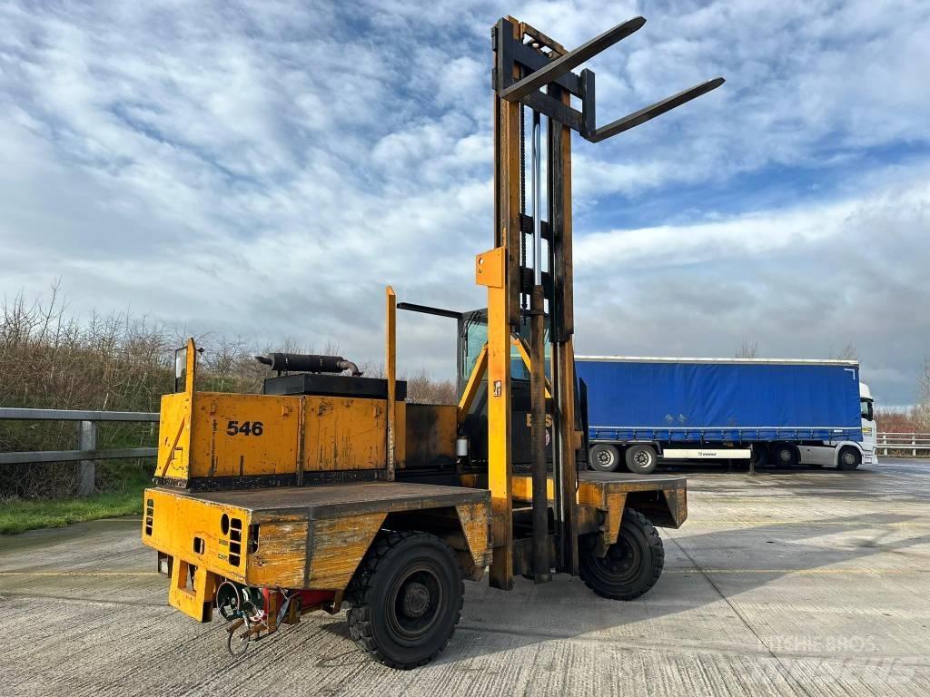 Boss 546 SIDE LOADER 鏟裝機
