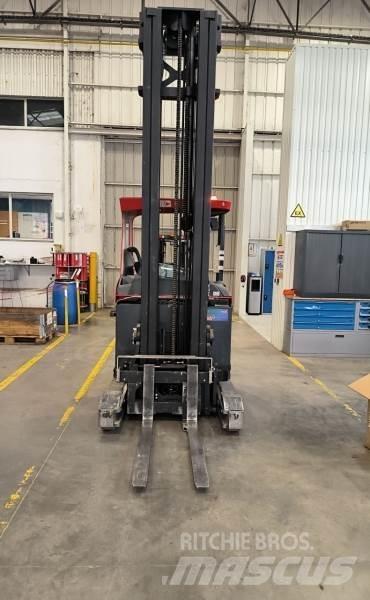 Manitou 8FBRE16 自走式堆積機