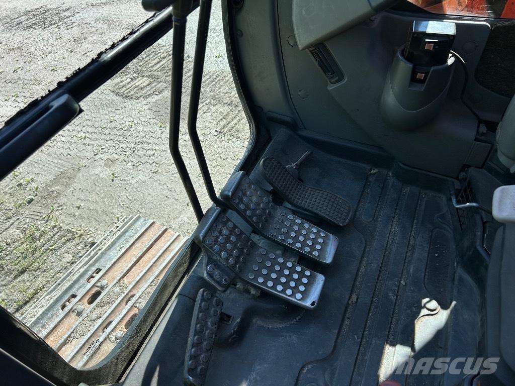 Hitachi ZX 135 US 履帶式 挖土機/掘鑿機/挖掘機