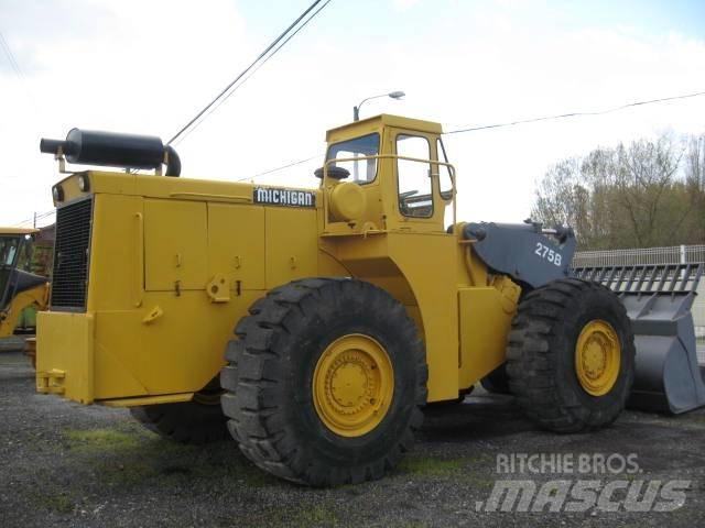 Michigan 275B 輪胎式裝載機