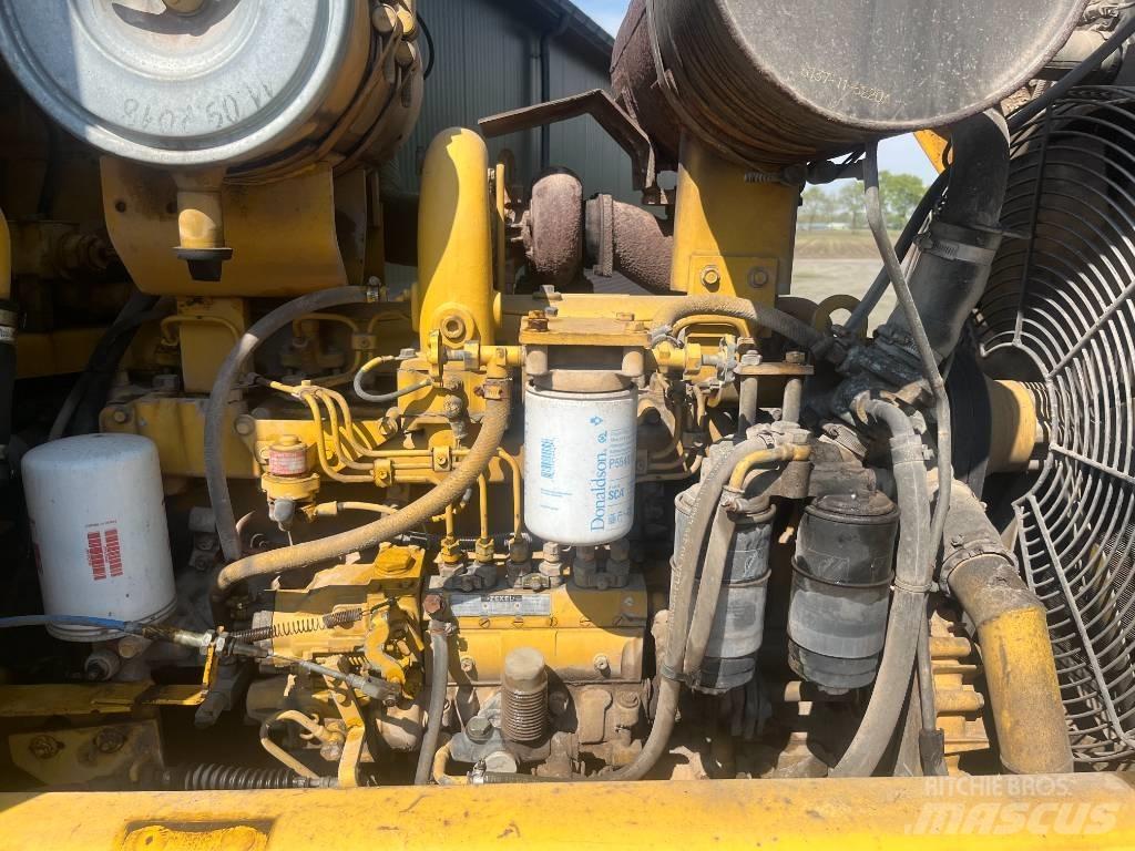 Komatsu WA 320-1 輪胎式裝載機