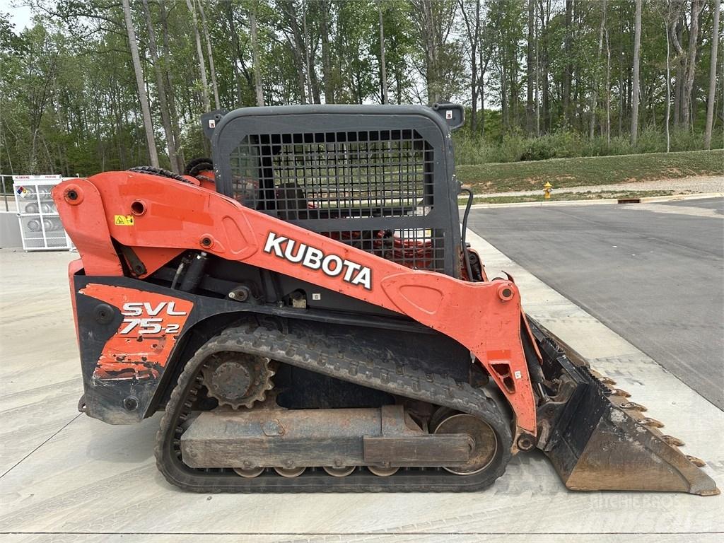 Kubota SVL 75-2 滑移轉向裝載機